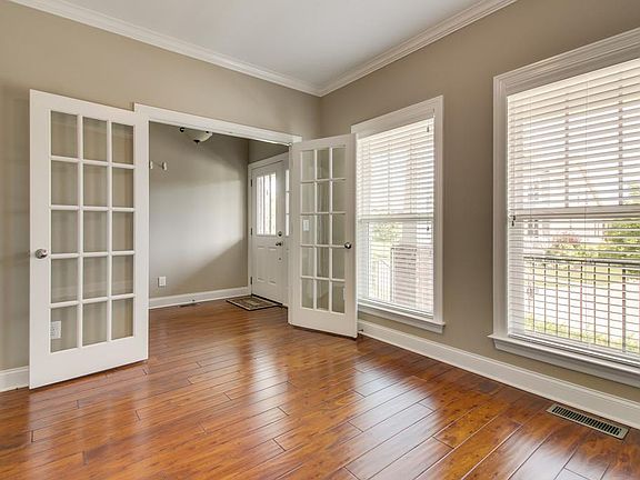 5th image of 501 Dabney Dr