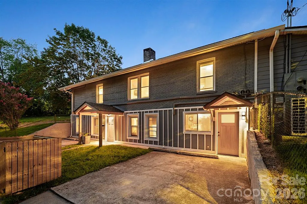 26 Hanover Street — Photo 2