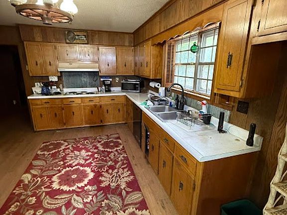 3rd image of 7280 Walsh Rd