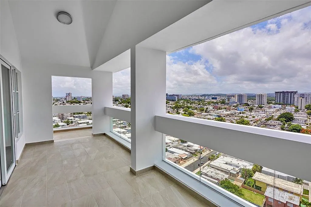 4 bed, 4.5 bath, 5840 sqft, $7,000 — Photo 4