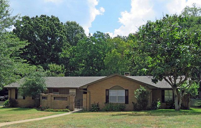 1st image of 179 Brierwood Dr