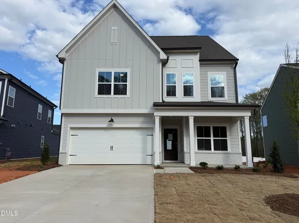 2105 Ken Dr #102, Fuquay Varina, NC 27526