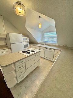 5th image of 2215 H St APT E