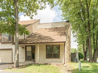 2420 Hideaway Sdr, Indianapolis, IN 46268