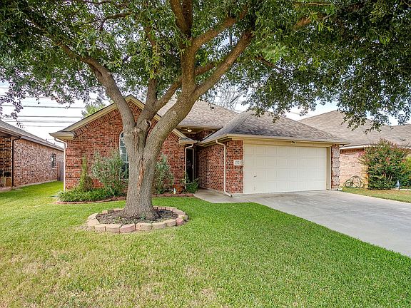 3rd image of 1325 Sierra Blanca Dr