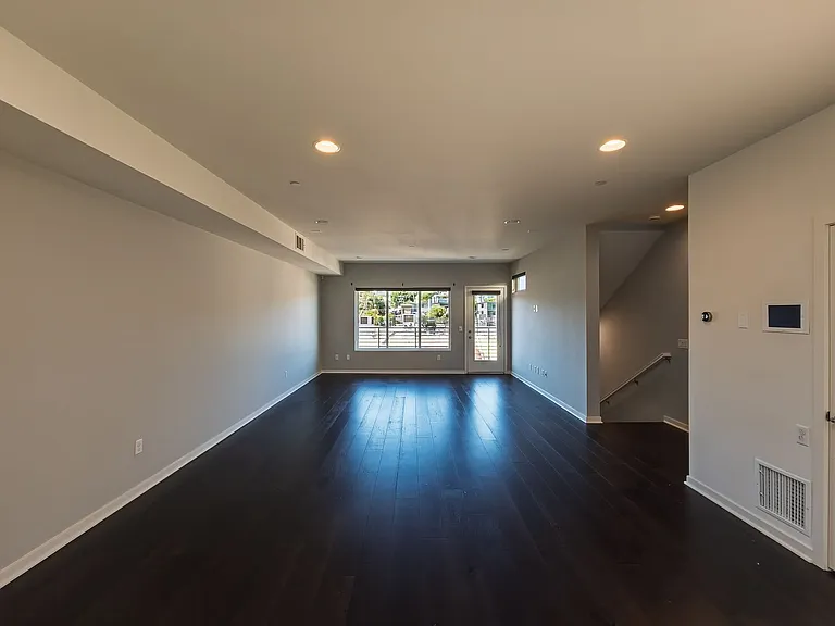 2926 Rowena Ave #2 — Photo 27