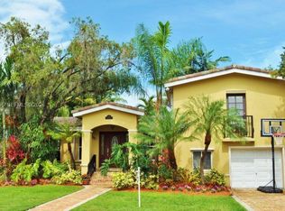 6315 Maynada St, Coral Gables, FL 33146