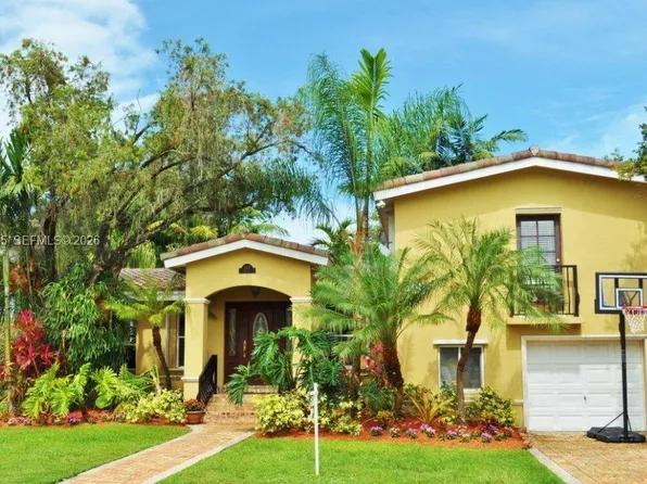 6315 Maynada St, Coral Gables, FL 33146