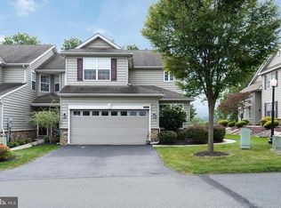805 Ridgeview Dr, Morgantown, PA 19543