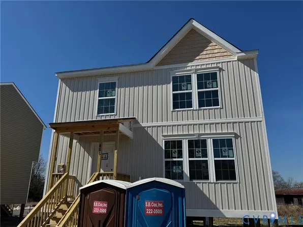 815 Kirby St, West Point, VA 23181