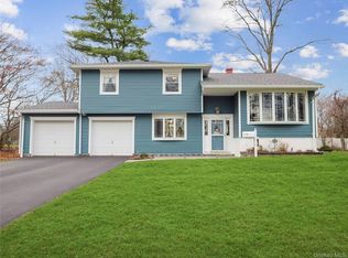 132 Shetland Dr, New City, NY 10956