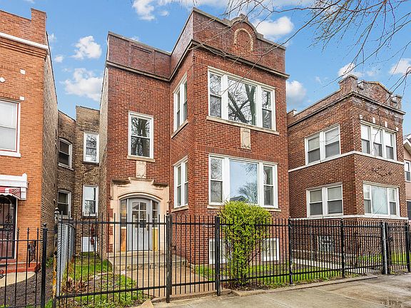 2nd image of 5534 W Gladys Ave