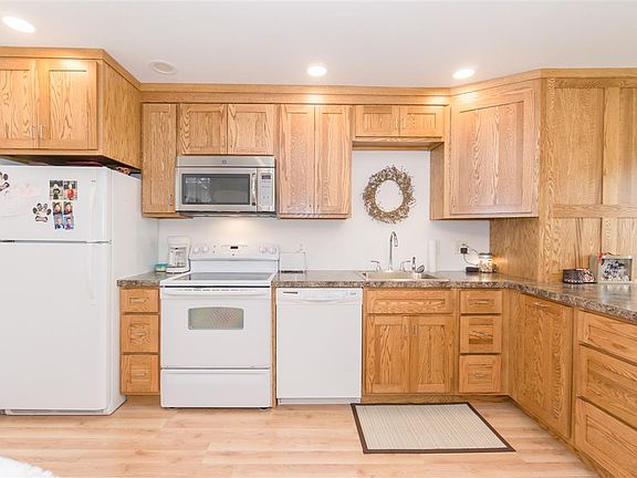5th image of 519 16th Ave