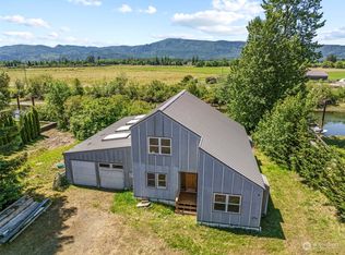 377 E Little Island Rd, Cathlamet, WA 98612