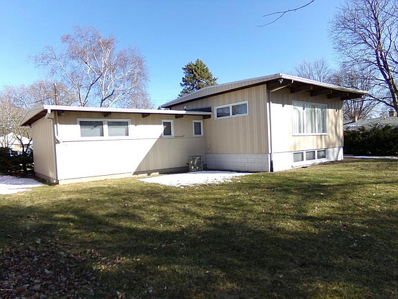 4th image of 3117 Rickman Ave NE