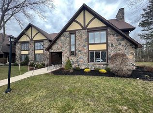 5291G Chestnut Ridge Rd, Orchard Park, NY 14127