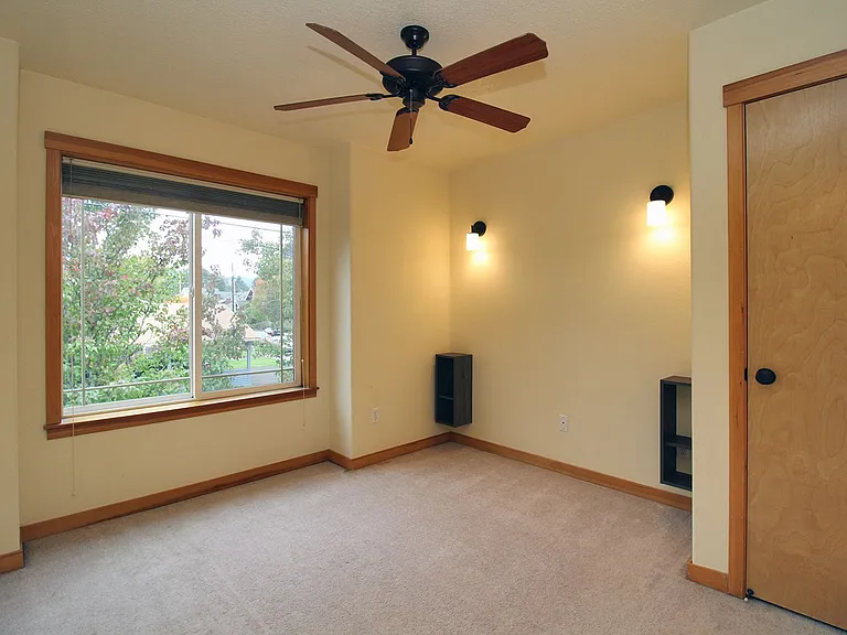 5612 SE 22nd Ave — Photo 19