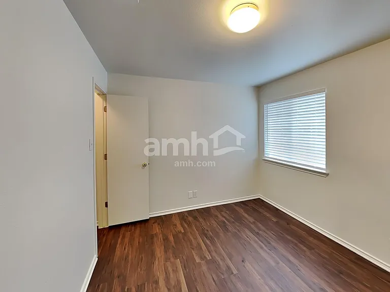 5011 Brazoswood — Photo 13