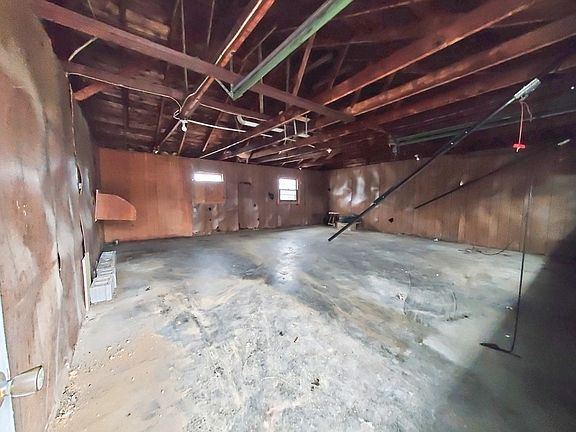 4th image of 614 Maple Heights Ave