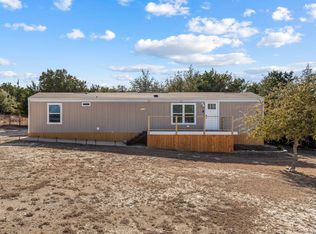 483 Wright, Bandera, TX 78003