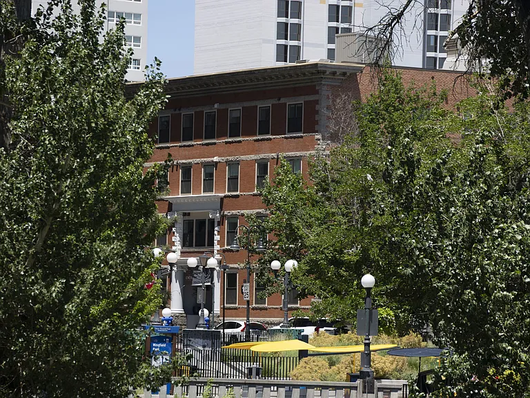 ONE18 West Street Residential — Photo 5