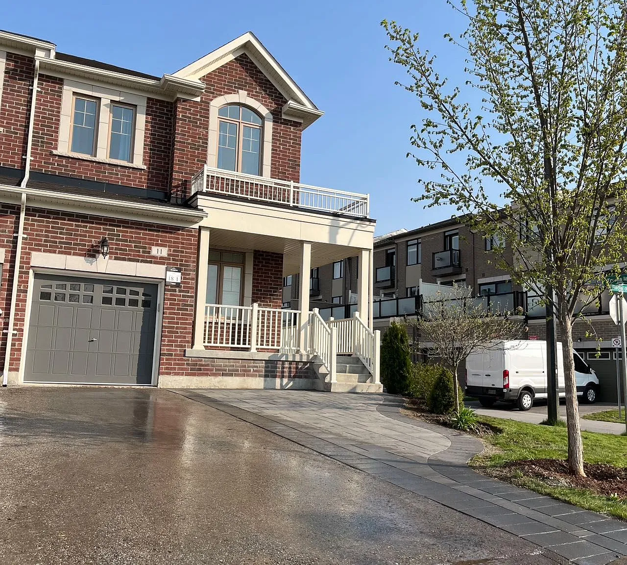 4 bed, $3,400 — Photo 2