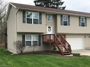 1400 Center Rd #1402, Clinton, OH 44216