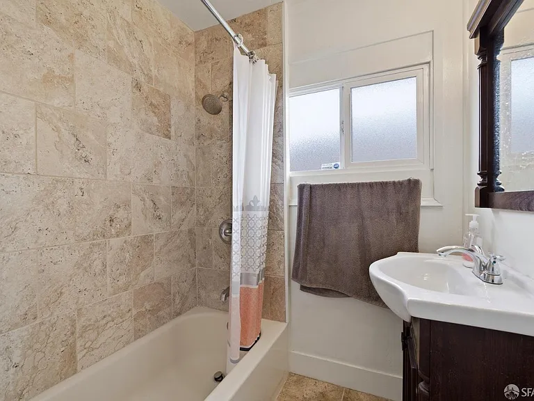 3421 Roosevelt Ave — Photo 13