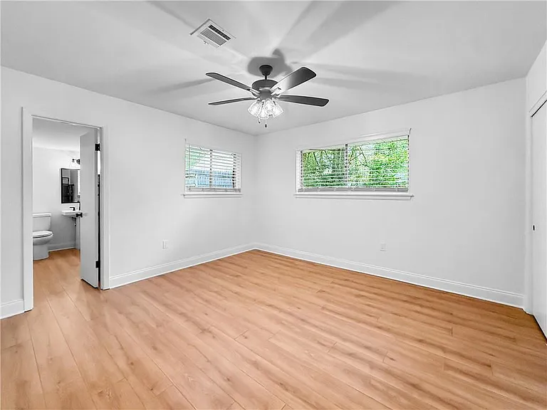 434 S Taylor St — Photo 7