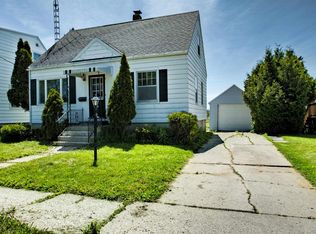 1819 19th St, Two Rivers, WI 54241