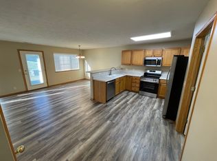 6957 Naples Ct, Lincoln, NE 68526