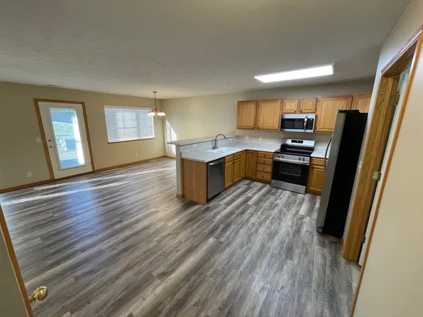 6957 Naples Ct, Lincoln, NE 68526