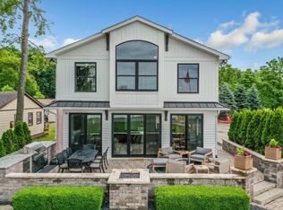 9235 Silverside Dr, South Lyon, MI 48178