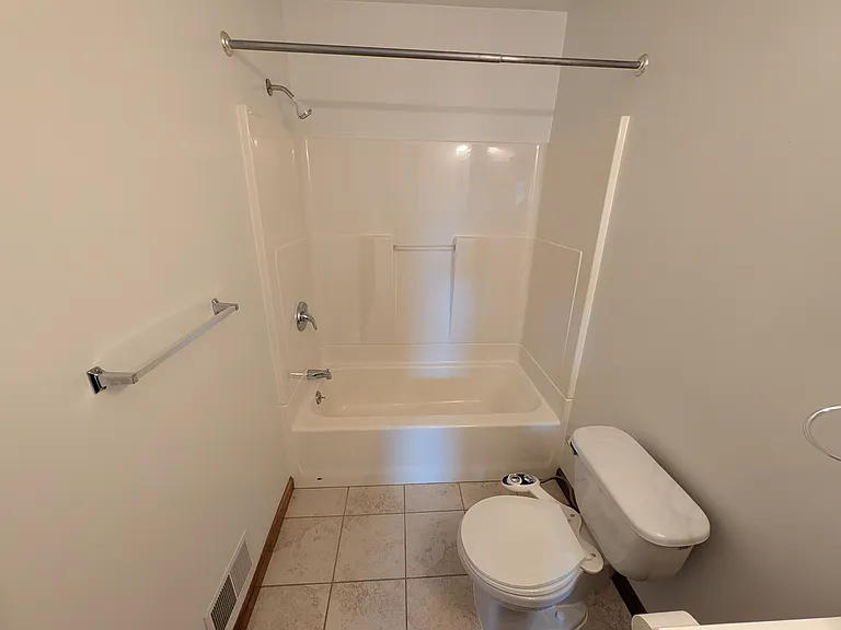 501 Linden Ave — Photo 11