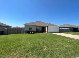 809 69th Ave, Bentonville, AR 72713