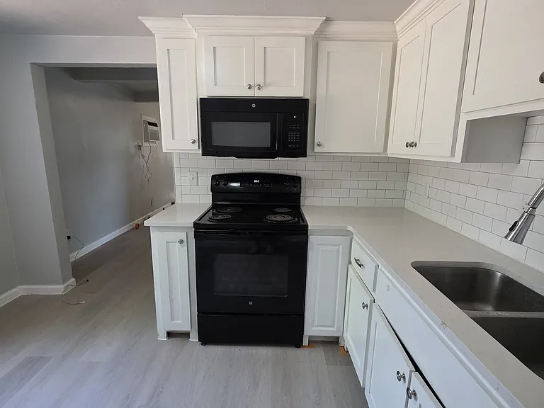 415 E Kentucky Ave #1 — Photo 11