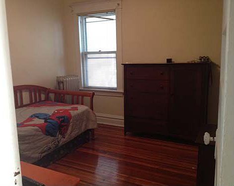 3rd image of 104 S Kenilworth Ave #1