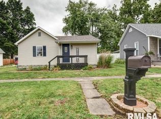206 E Lincoln St, Edinburg, IL 62531