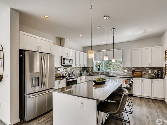 3rd image of 13628 Manor Way #C1