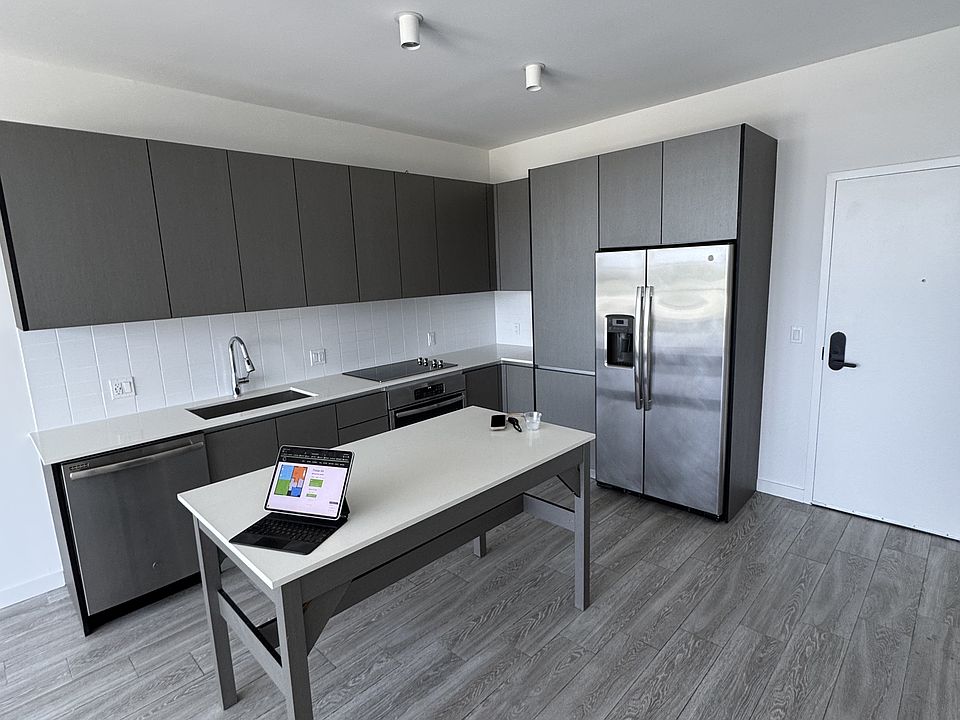 1st image of 2425 NW 2nd Ave #112