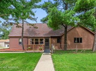 354 S Walnut St, Bensenville, IL 60106