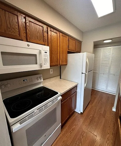 New built in Microwave.