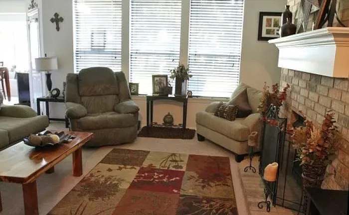 1017 Porter Pl — Photo 9