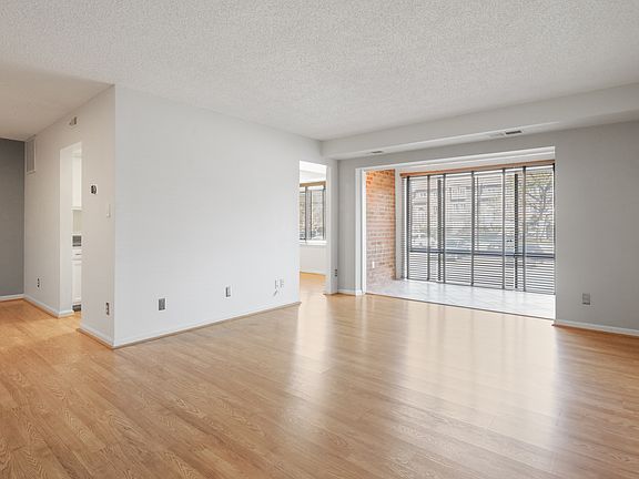 3rd image of 10221 Valentino Dr APT 7411