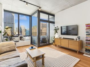 235 W Van Buren St #4219, Chicago, IL 60607