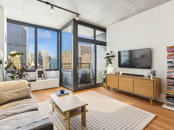 235 W Van Buren St, Chicago, IL