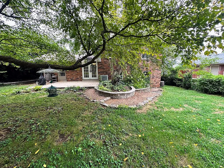 1187 Devonport Cir — Photo 25