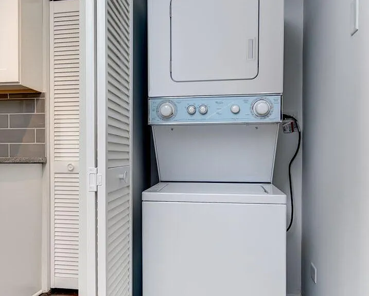 3328 N Ashland Ave #1R — Photo 8