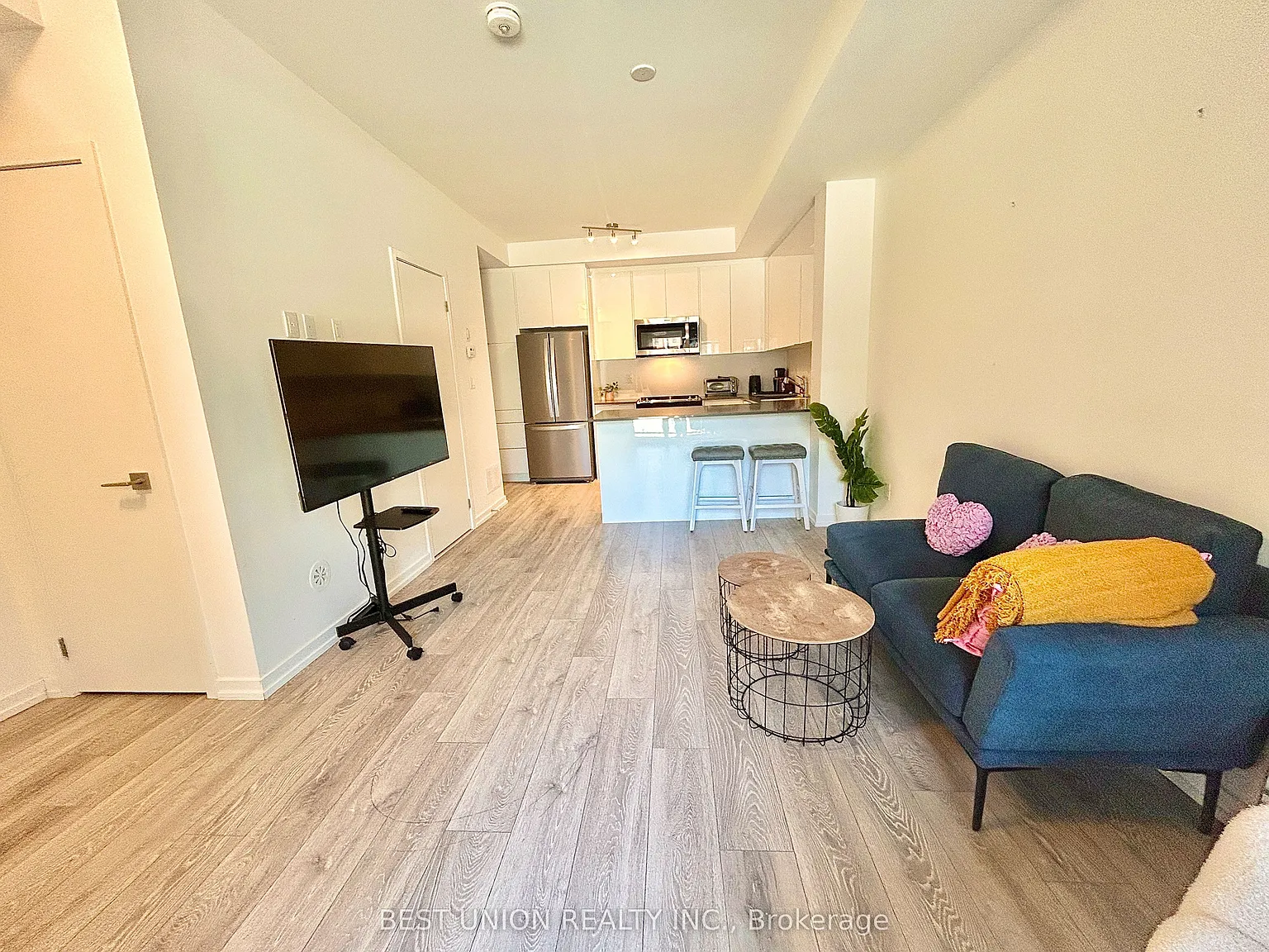 2 bed, $2,650 — Photo 3