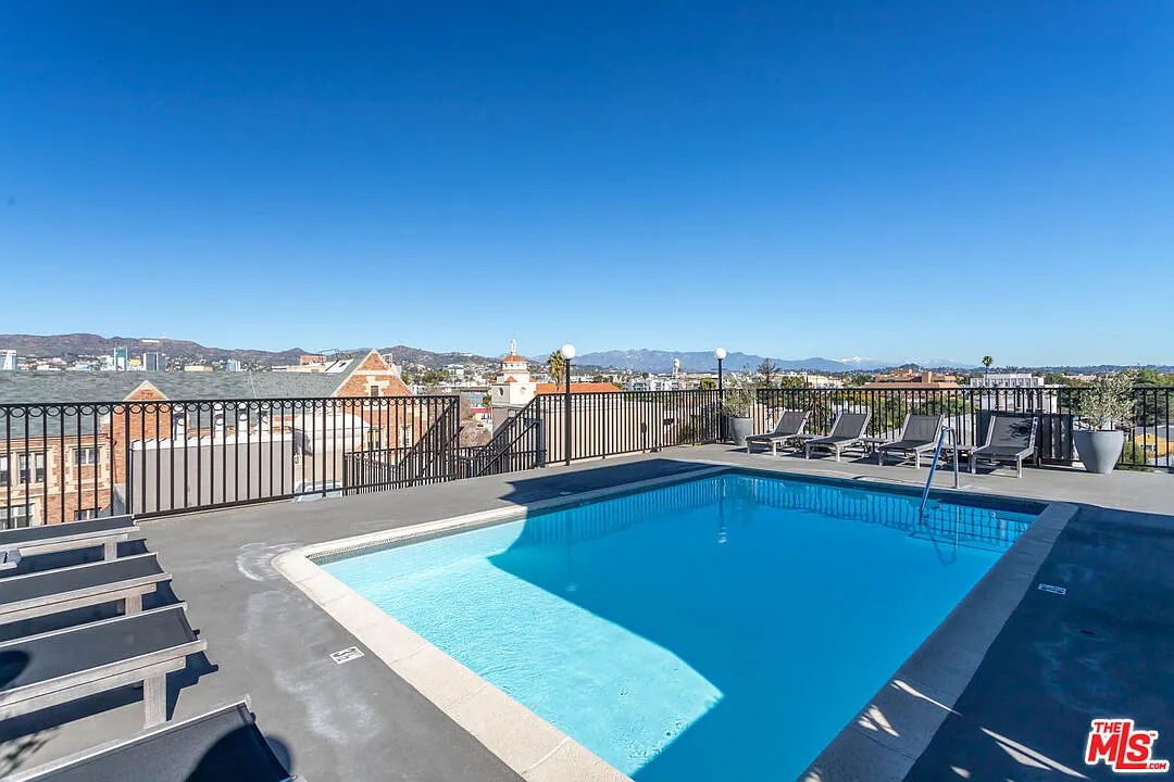 1 bed, 1.0 bath, 680 sqft, $2,600 — Photo 1